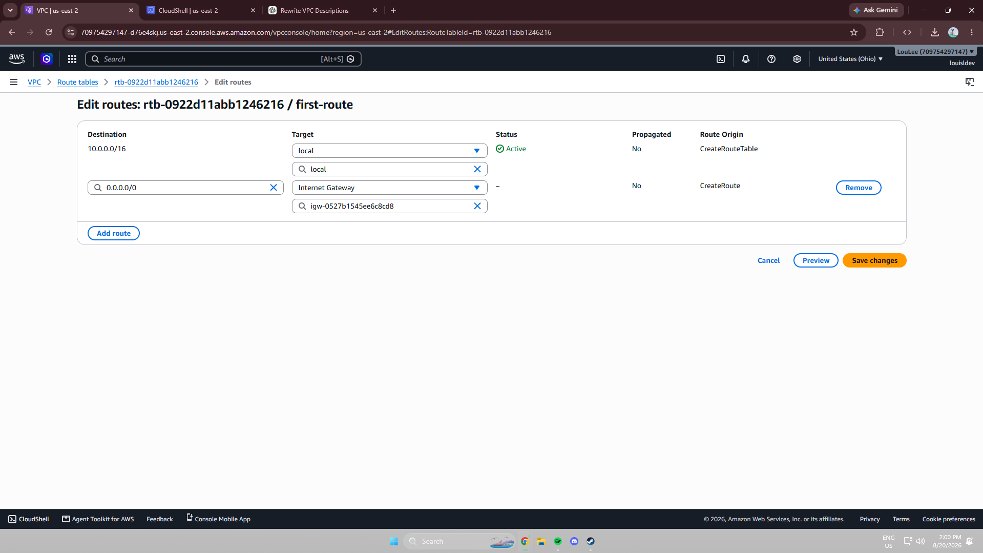 Route table with route to Internet Gateway